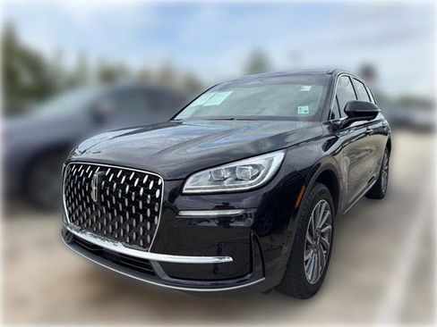 Used 2025 Lincoln Corsair Reserve FWD image 3