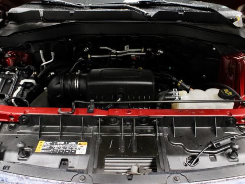 Certified 2023 Ford Explorer XLT w/ Equipment Group 202A AWD/4WD image 17