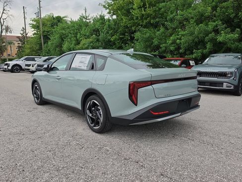 New 2026 Kia K4 EX FWD image 6