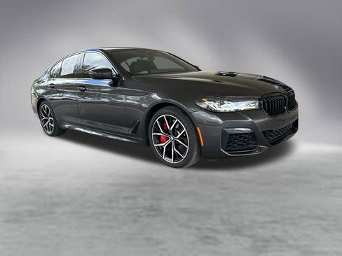 Used 2023 BMW 540i w/ M Sport Package RWD image 2