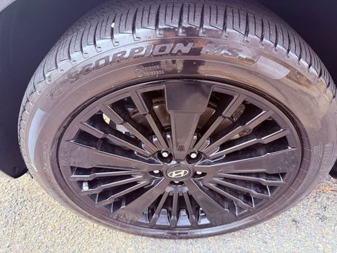 Used 2025 Hyundai Santa Fe Calligraphy image 22