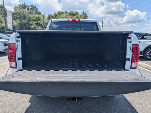 Used 2019 RAM 1500 Classic SLT w/ Luxury Group AWD/4WD image 12
