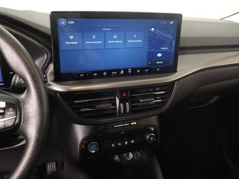 Used 2025 Ford Escape Active w/ Tech Pack #1 FWD image 5