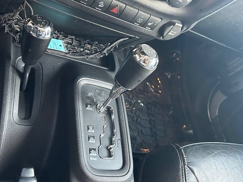 Used 2016 Jeep Wrangler Sahara w/ Connectivity Group AWD/4WD image 19