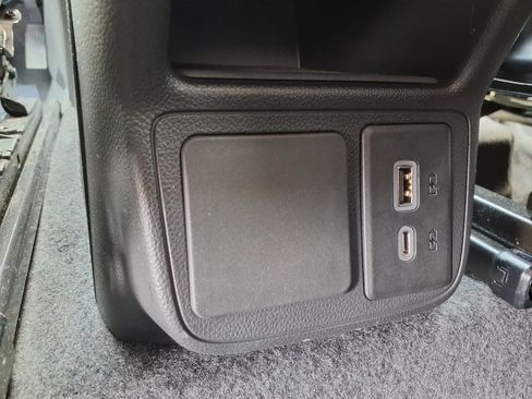 Used 2021 Buick Encore GX Preferred w/ Cold Weather Comfort Package FWD image 22