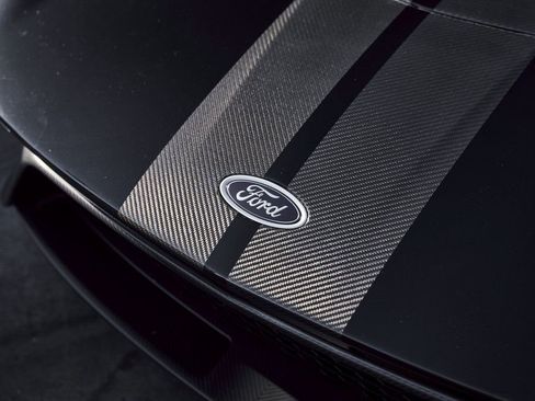 Used 2020 Ford GT Carbon Series image 8