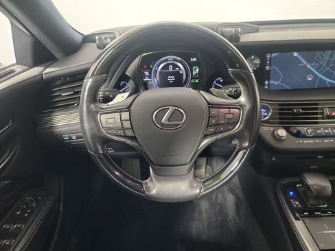Used 2019 Lexus LS 500h AWD image 22