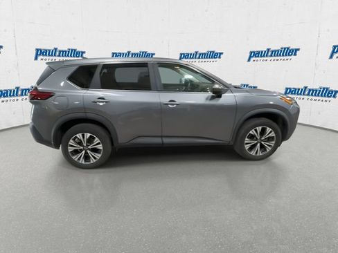 Used 2023 Nissan Rogue SV AWD/4WD image 12