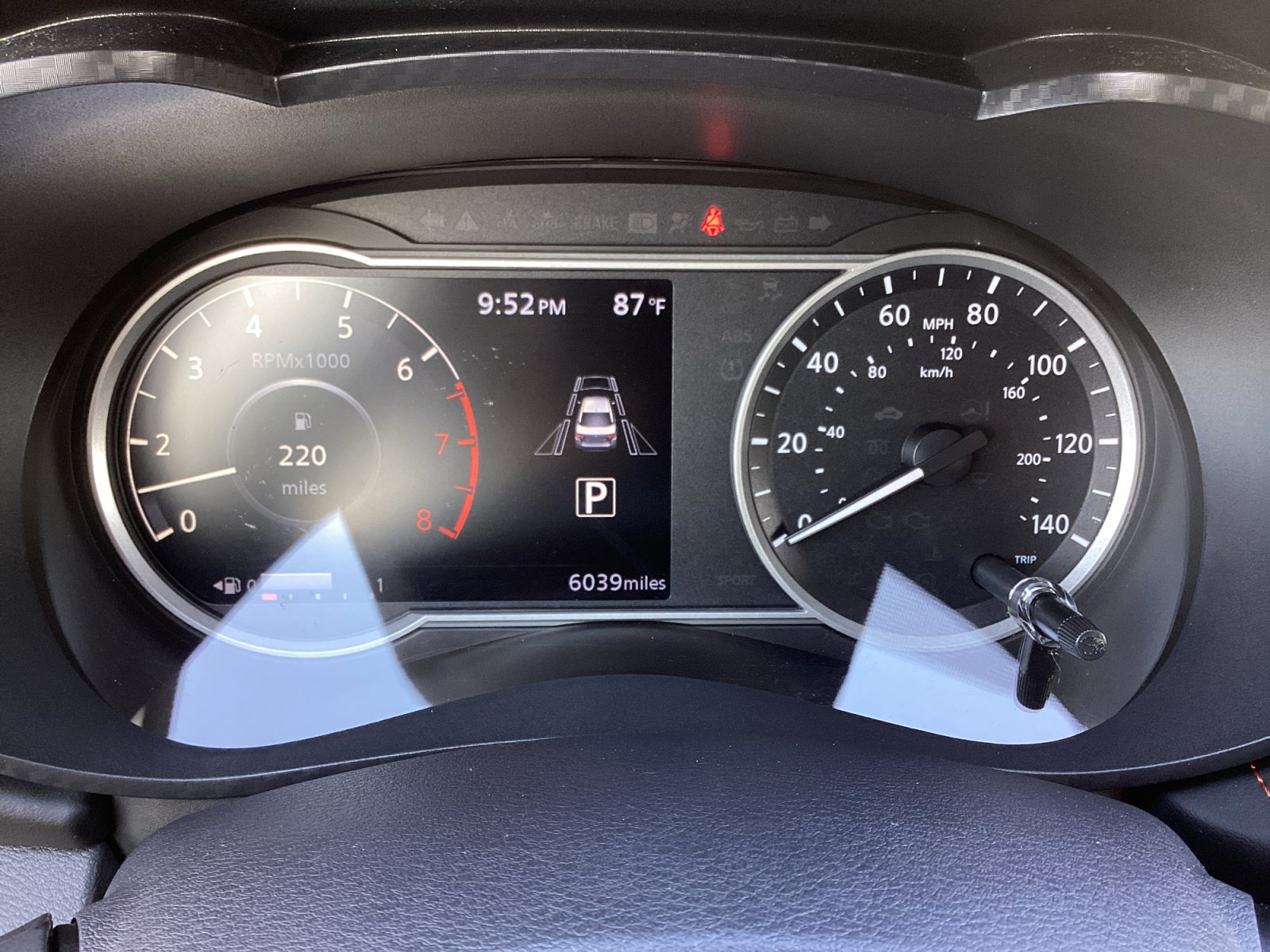 Used 2025 Nissan Versa SR w/ Trunk Package FWD image 22