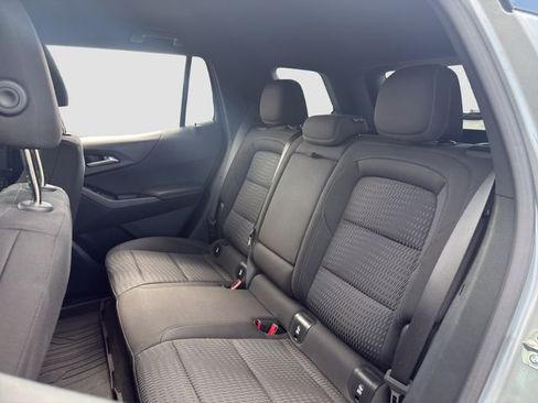 Used 2025 Chevrolet Equinox LT FWD image 13