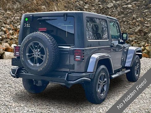 Used 2018 Jeep Wrangler Sport AWD/4WD image 2