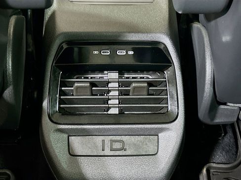 Used 2022 Volkswagen ID.4 Pro S w/ Gradient Package AWD/4WD image 23