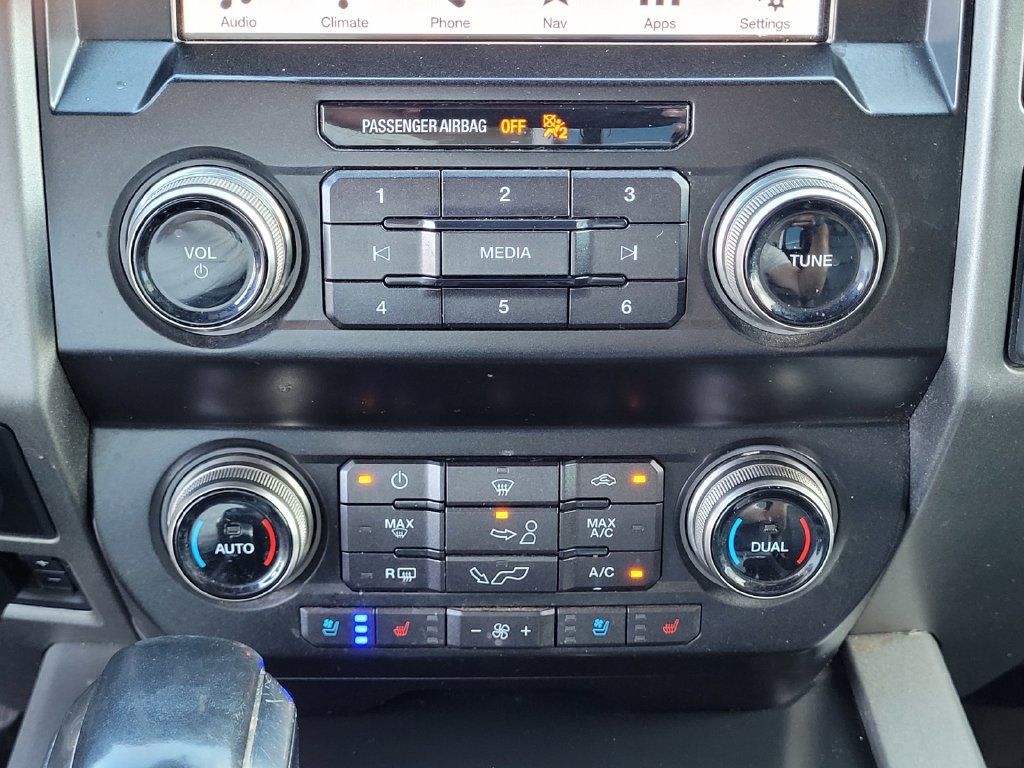 Used 2019 Ford F150 Raptor w/ Equipment Group 802A Luxury AWD/4WD image 17