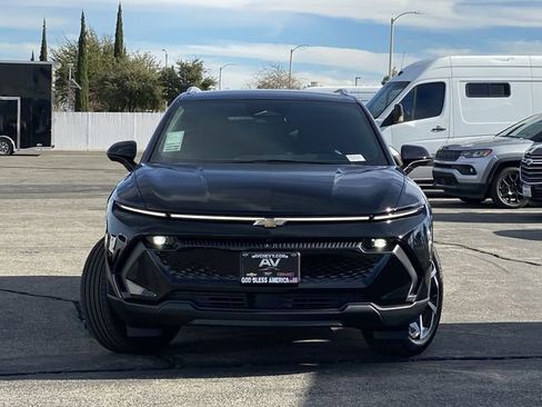 New 2026 Chevrolet Equinox EV LT FWD image 10