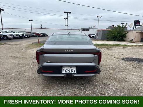 Used 2025 Kia K4 FWD image 3