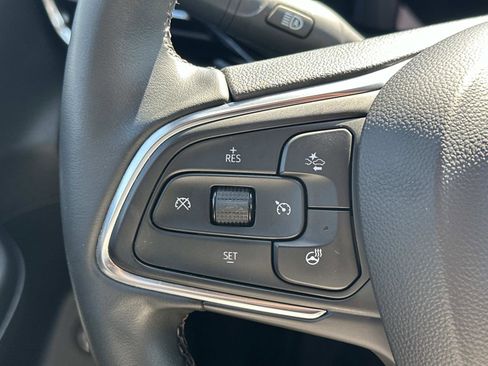 Used 2024 Buick Envista Sport Touring w/ Convenience I Package FWD image 21