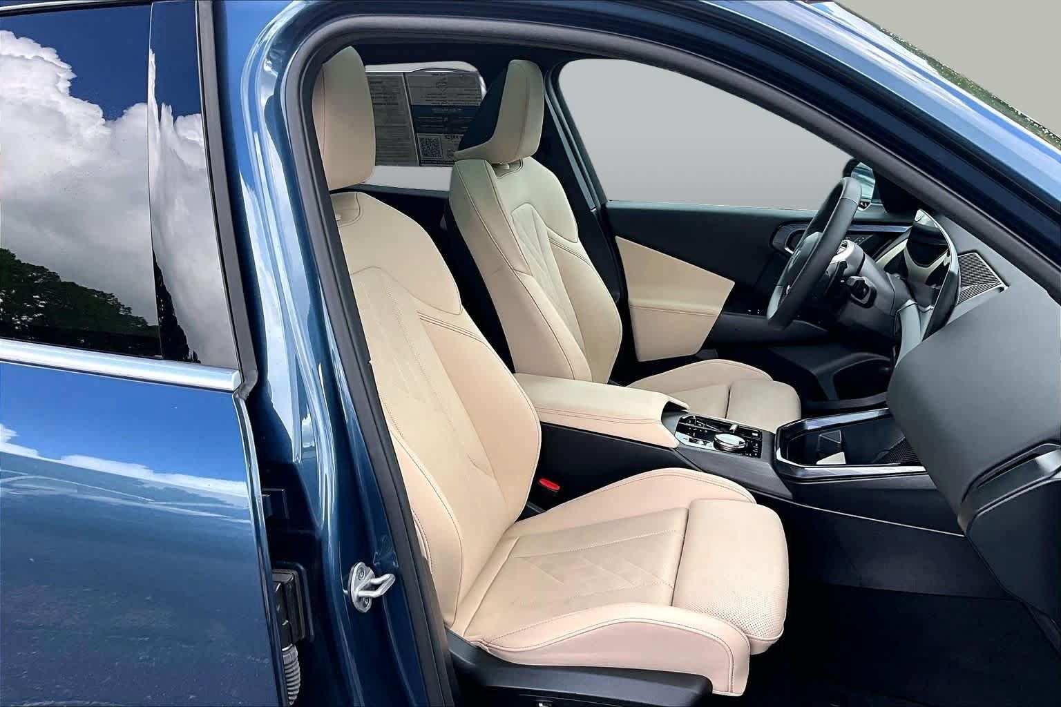 Used 2025 BMW X3 xDrive30i AWD/4WD image 9