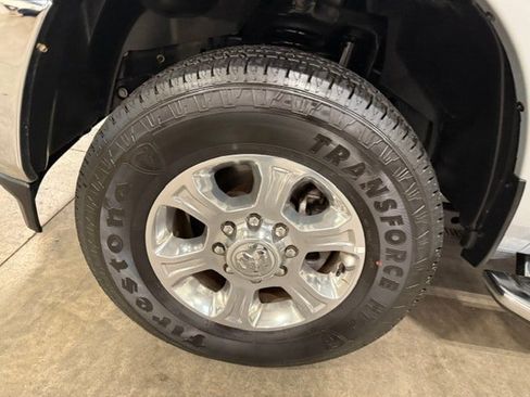 Certified 2026 RAM 2500 Big Horn AWD/4WD image 39