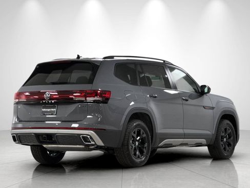 New 2026 Volkswagen Atlas Peak Edition AWD/4WD image 5