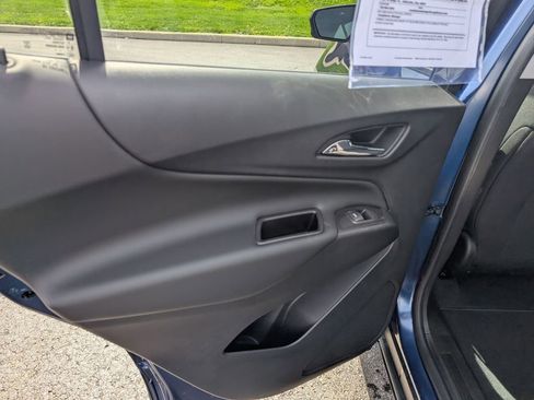 Used 2022 Chevrolet Equinox LT image 10