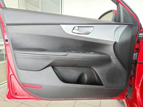 Certified 2023 Kia Forte LXS w/ LXS Technology Package FWD image 19