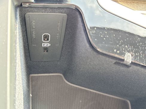 New 2026 Volvo XC60 B5 Core w/ Protection Package image 30