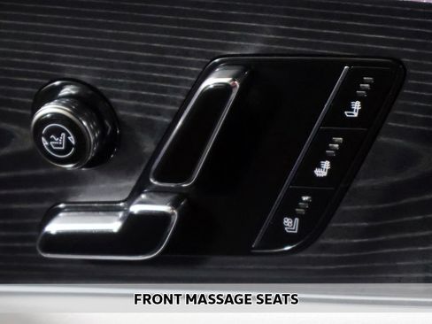 Used 2024 Cadillac Lyriq Sport RWD image 10