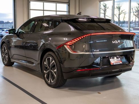 Used 2022 Kia EV6 Wind w/ Wind Technology Package image 9
