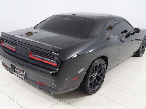 Used 2022 Dodge Challenger R/T w/ Blacktop Package image 50