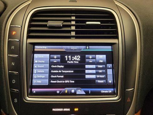 Used 2016 Lincoln MKX Select w/ Select Plus Package image 25