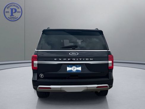 Used 2023 Ford Expedition XLT AWD/4WD image 6