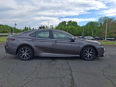 Used 2023 Toyota Camry SE FWD image 26