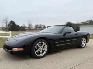 Used 2004 Chevrolet Corvette Convertible w/ Preferred Equipment Group video 1