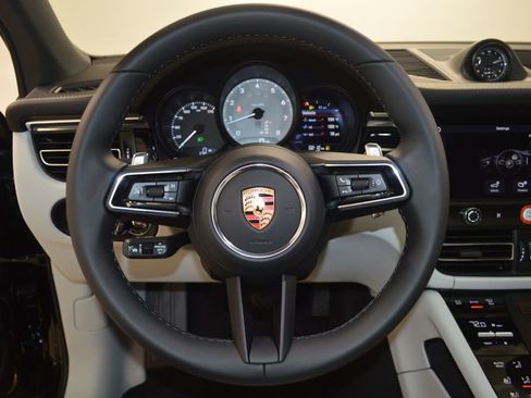 New 2026 Porsche Macan S image 20