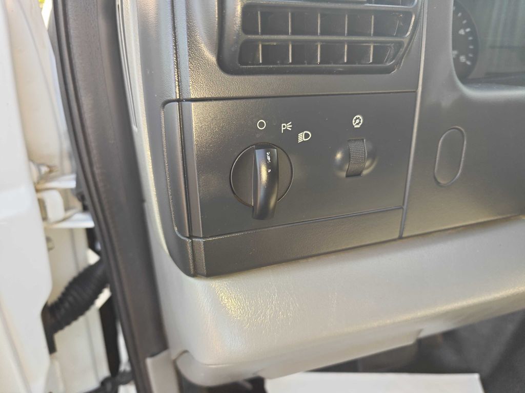 Used 2007 Ford F450 XL RWD image 22