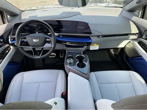 New 2026 Cadillac Optiq Luxury 1 w/ LPO, Floor Liner Package AWD/4WD image 27