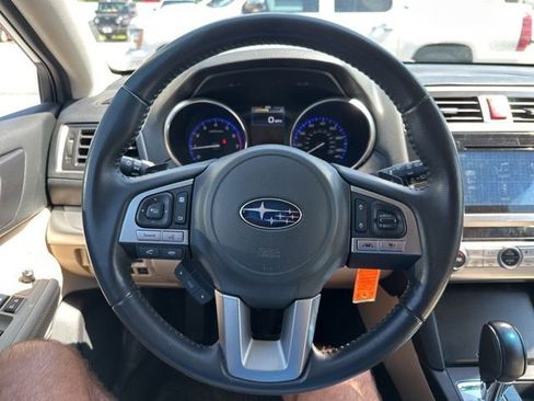 Used 2017 Subaru Outback 2.5i Premium AWD/4WD image 22