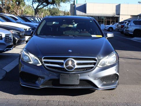 Used 2016 Mercedes-Benz E 400 4MATIC Sedan image 5