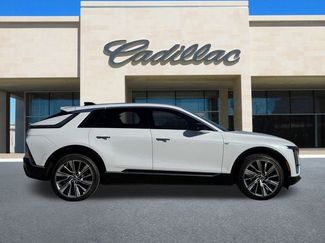 New 2026 Cadillac Lyriq Signature Luxury video 3