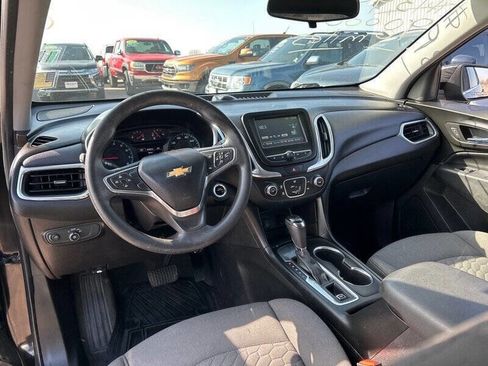 Used 2018 Chevrolet Equinox LT image 18