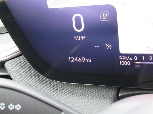 Used 2025 Buick Enclave Preferred image 33