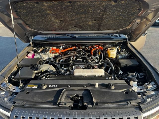 Used 2025 Toyota Land Cruiser AWD/4WD image 18