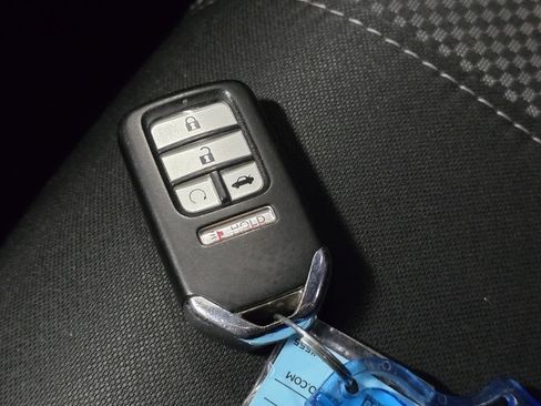 Used 2019 Honda Civic Sport image 32