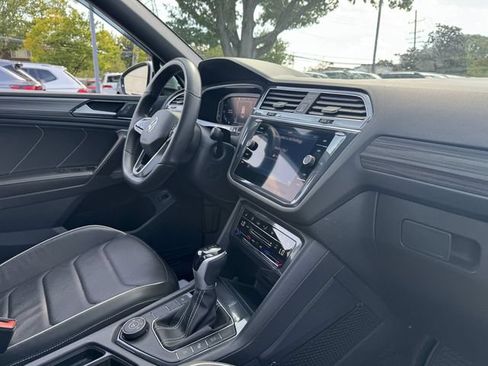 Used 2024 Volkswagen Tiguan SEL R-Line AWD/4WD image 29