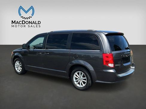 Used 2019 Dodge Grand Caravan SXT FWD image 4