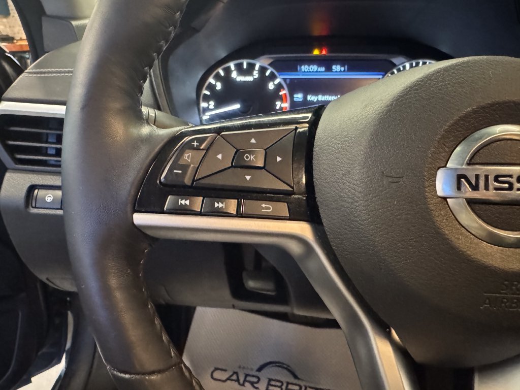 Used 2021 Nissan Altima 2.5 SV w/ SV Premium Package FWD image 11