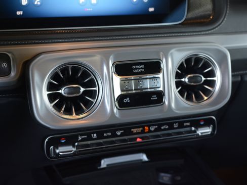 Used 2026 Mercedes-Benz G 63 AMG 4MATIC image 23