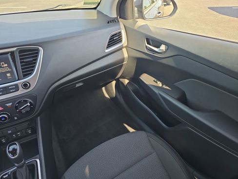 Used 2018 Hyundai Accent SEL image 12