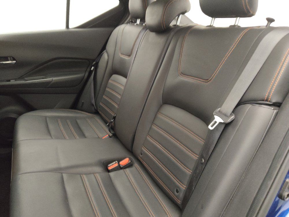 Used 2020 Nissan Kicks SR w/ SR Premium Package FWD image 18