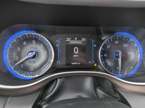 Used 2023 Chrysler Voyager LX FWD image 16
